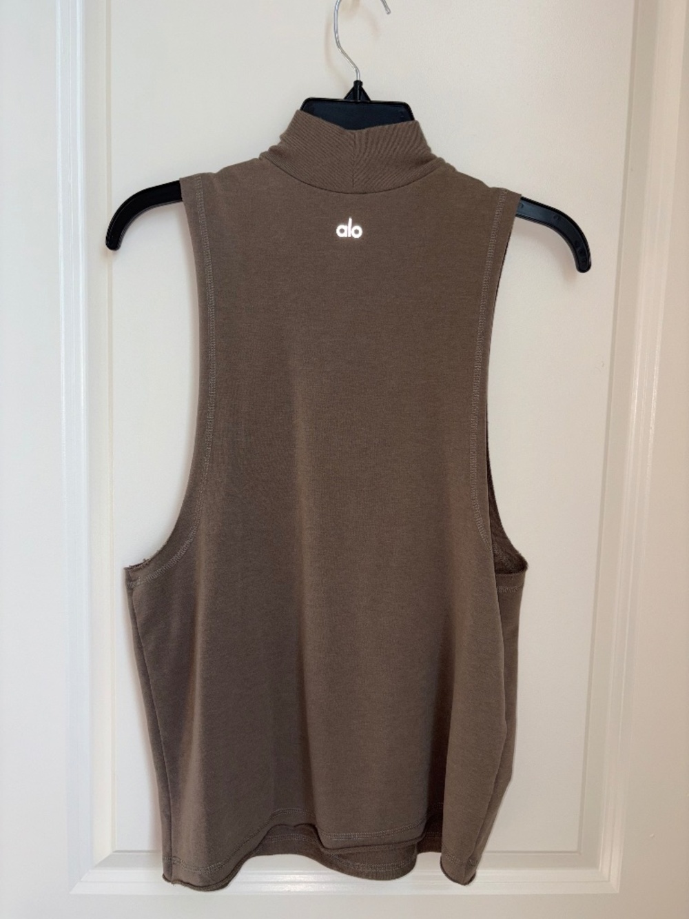 Alo | Taupe Yoga Top